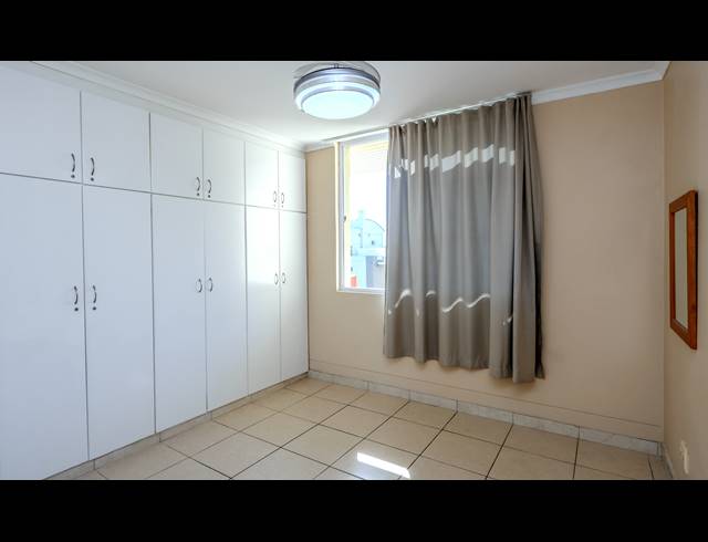 1 BEDROOM APARTMENT FOR SALE IN NEW TOWN CENTRE
